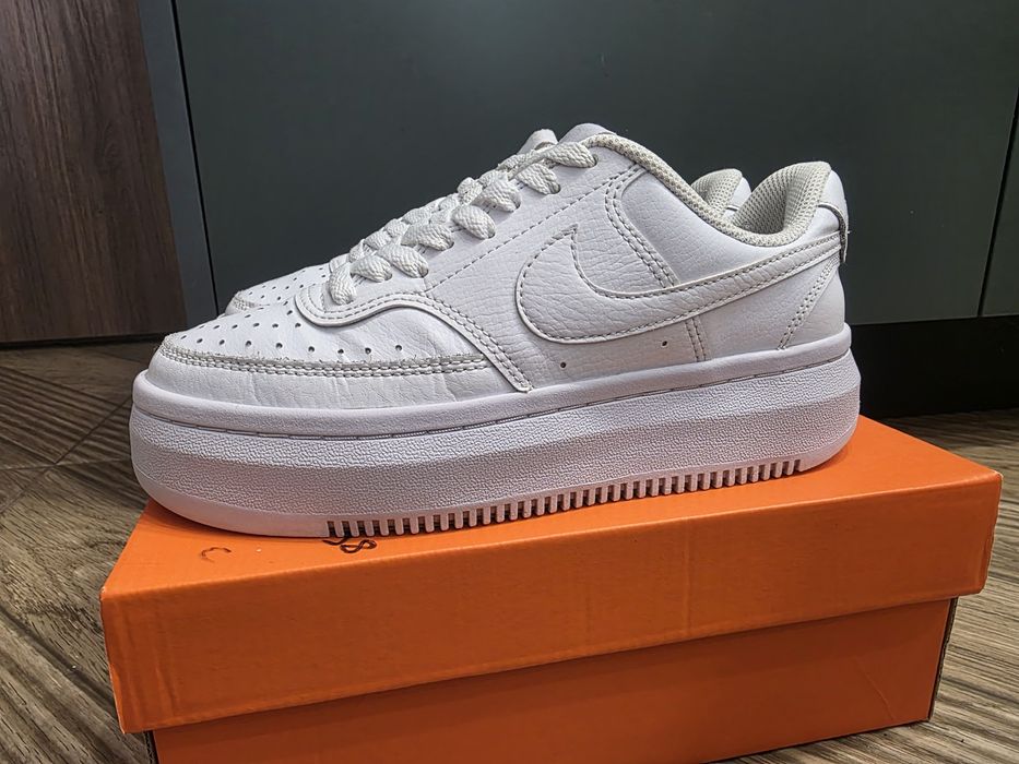 Дамски маратонки NIKE