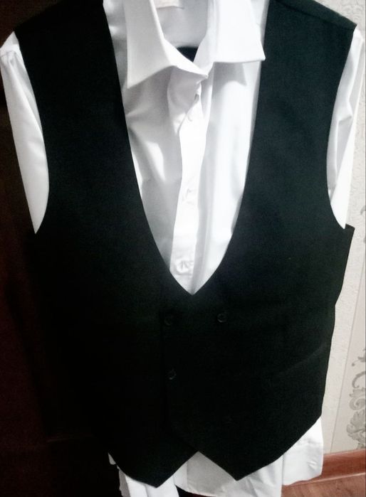 Kastum shim erkakla uchun