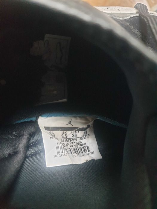 Jordan black mar.36