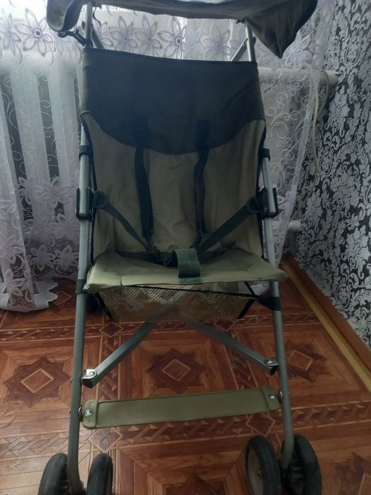 Детская прогулочная  коляска