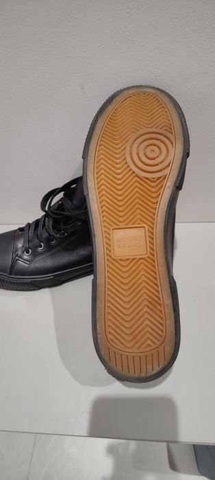 Продам мужские новые кеды