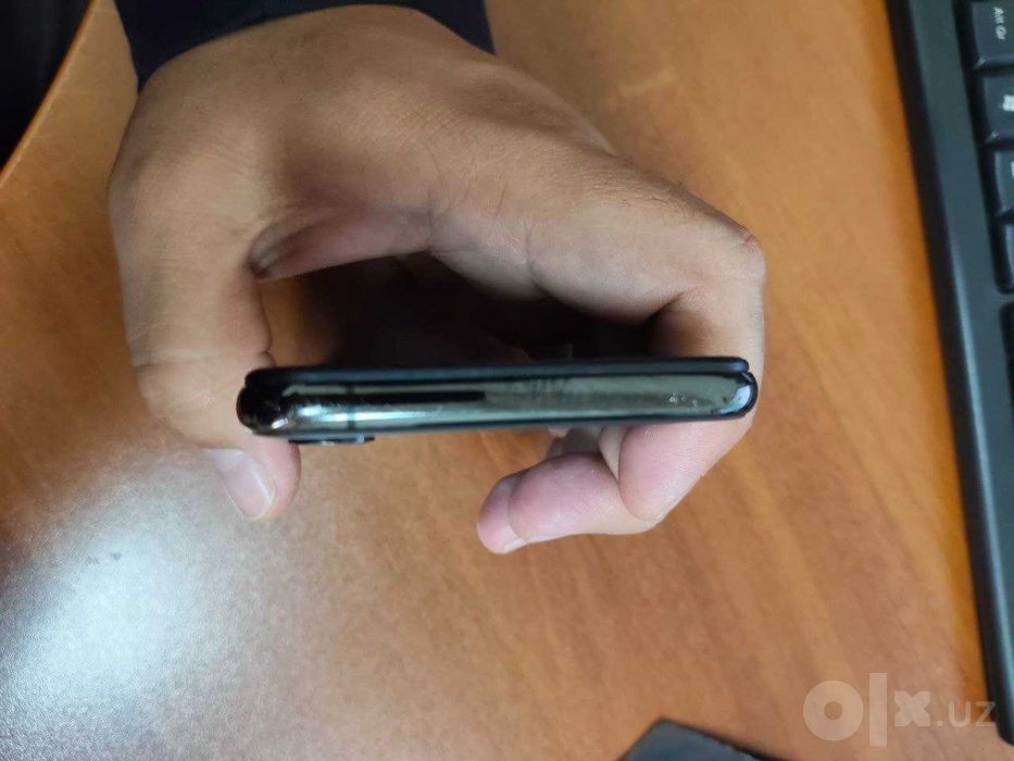 Продам Apple iPhone X 256 gb