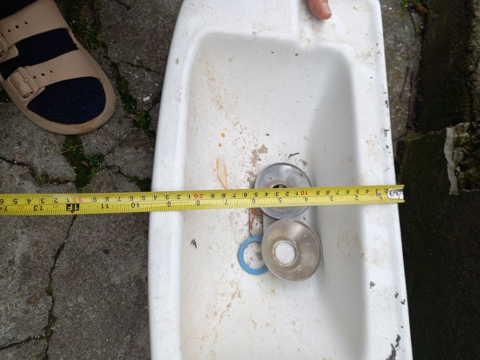 Мивка за баня или тоалетна