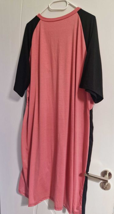 Елегантни рокли големи размери