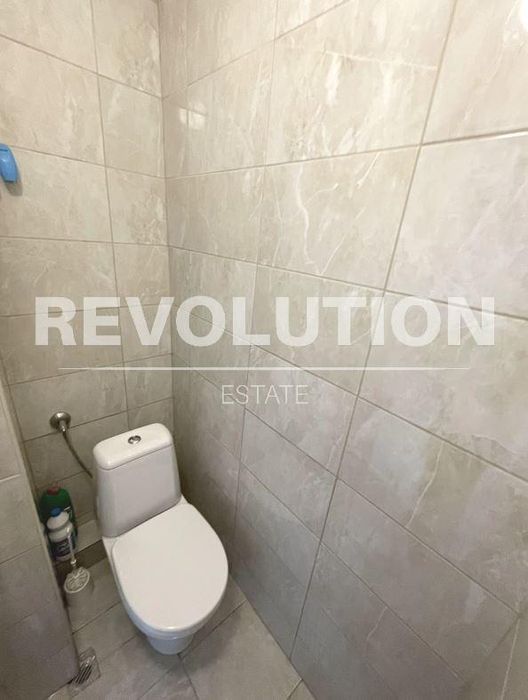 Етаж от къща в района на Бриз!