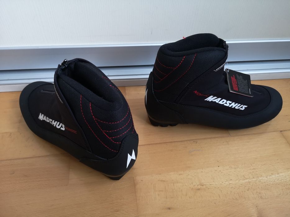 Clapari noi ghete ski fond tura Madshus Nordic crosscountry schi NNN