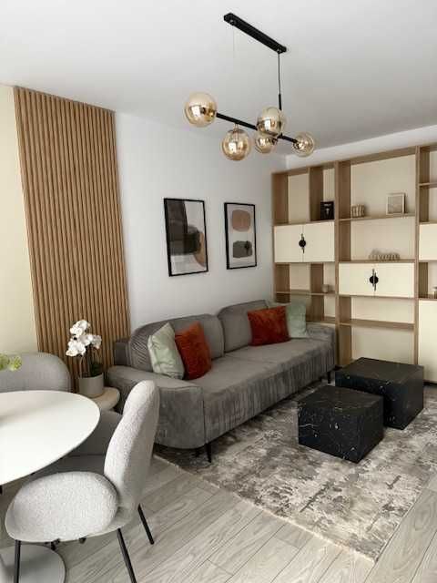 2 camere, Maurer Residence