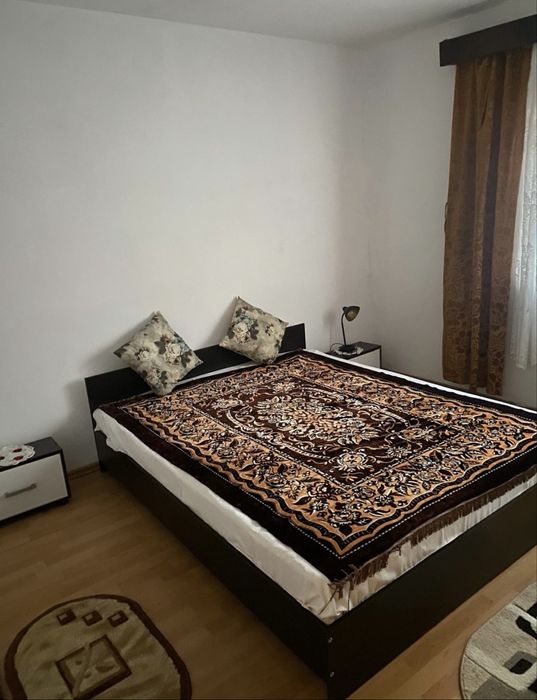 Inchiriez apartament 2 camere