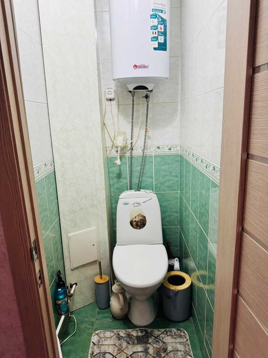 Продам 3 ком в 8мкр
