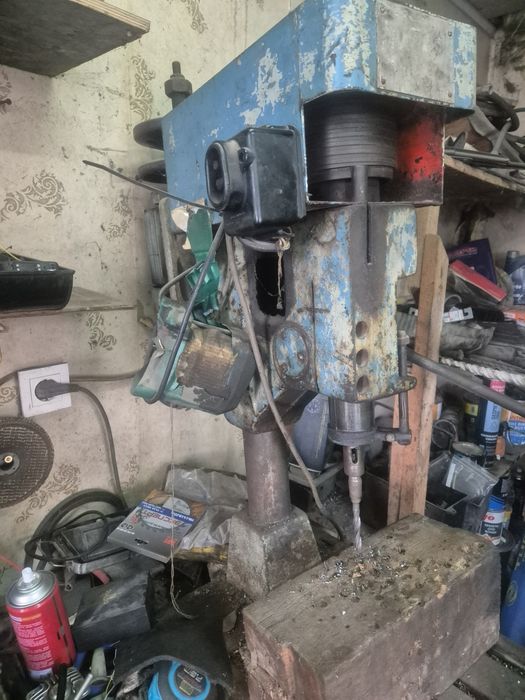 Продам сверлильный станок