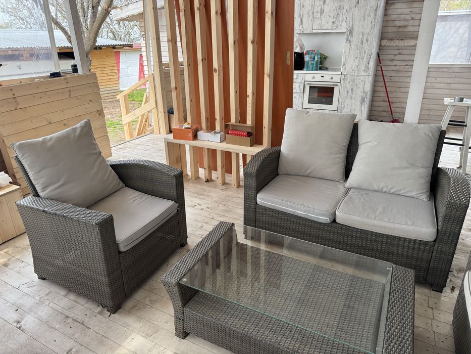 Ратанови градински мебели