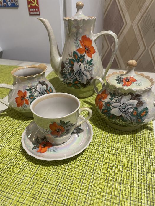 Продам сервиз кофейный/ чайный