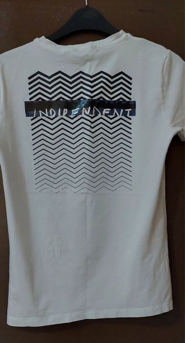 Лот от две тениски