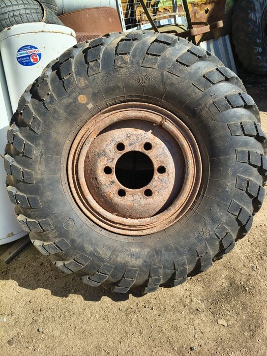 Части от Газ 66 полуоска 2 бр чисто нови,скоростна кутия гуми с джанти!