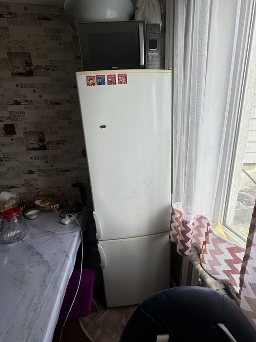 Продам холодильник