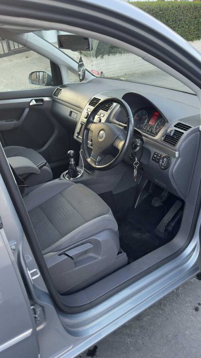 Bara fata - Orice Piesa Volkswagen Touran T1 FACELIFT 2.0 tdi BMM LR7N