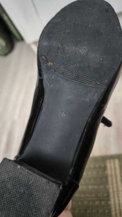 Черные женские туфли