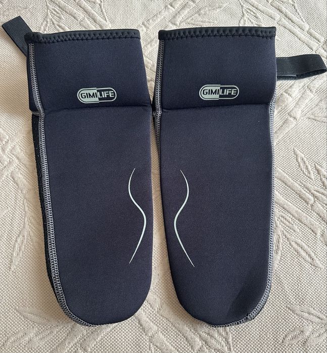 Продаются новые плавательные, водонепроницаемые носки