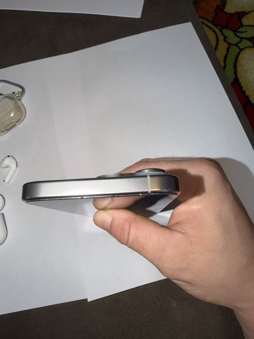 Комплект iphone 16 pro max 256gb,airpods4,apple watch SE2 32gb