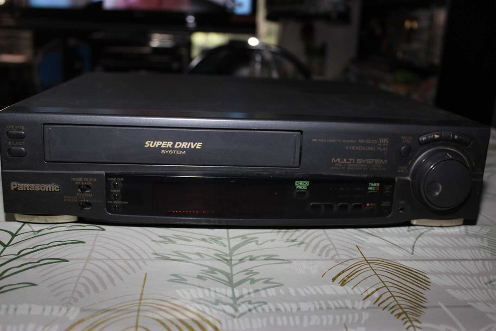Panasonic NV-SD25 VHS видеорекордер