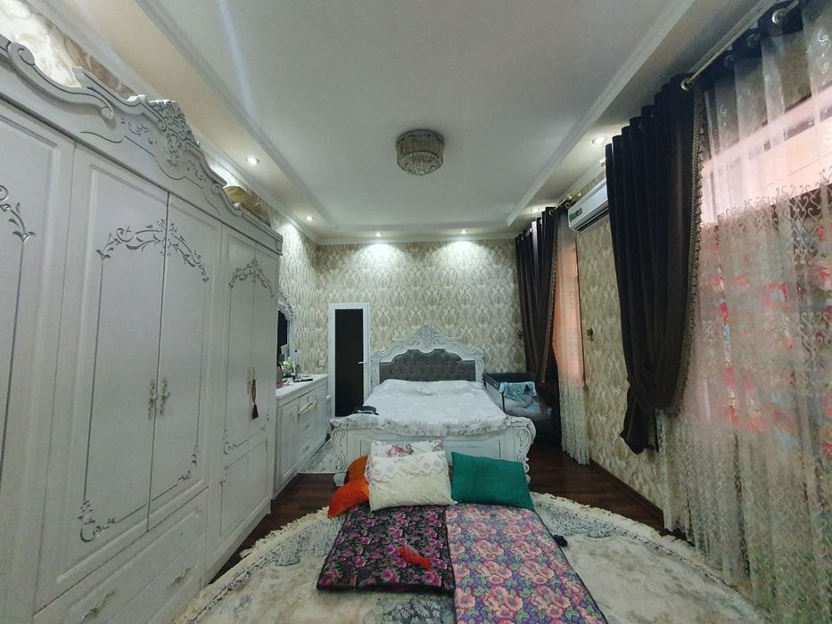 Срочни 4,5 сотикли ховли сотилади 5 хонали