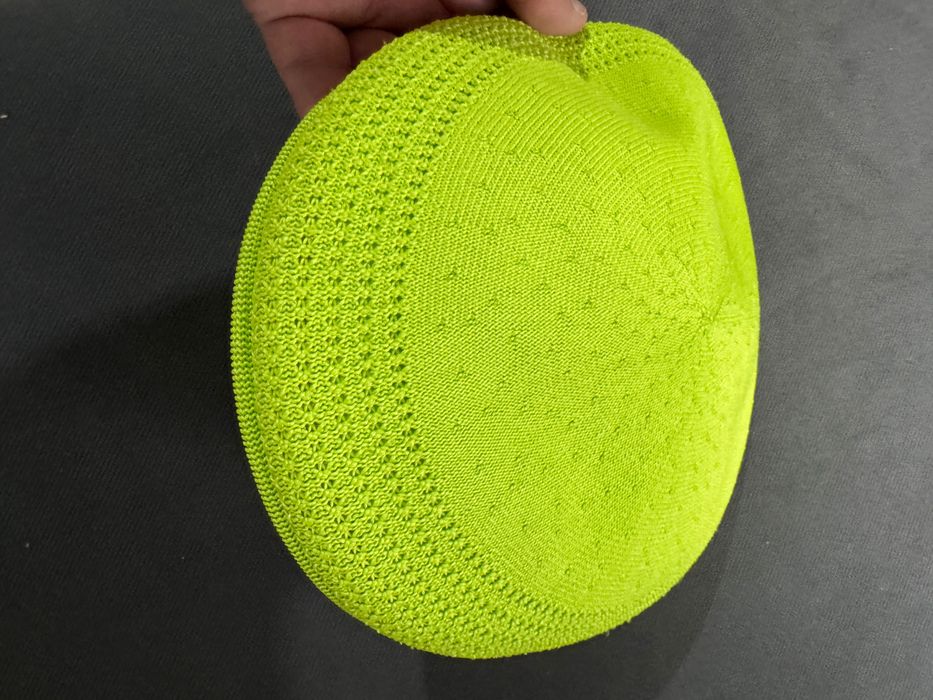 Sapca Kangol Tropic 504 Ventair Verde neon