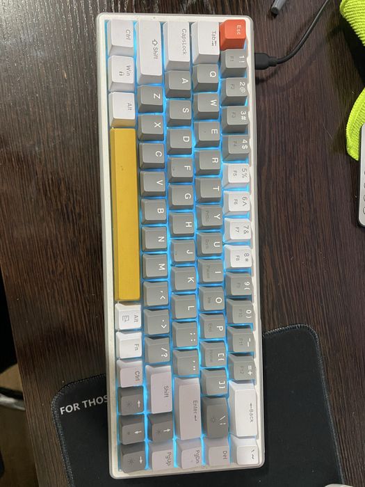 Продам клавиатуру для пк magaGee sky68