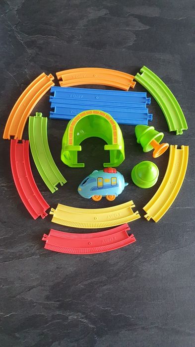 Механично влакче с релси TOMY 18m+