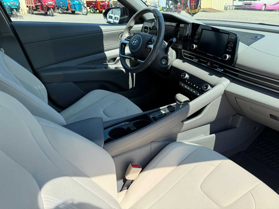 Hyundai ELANTRA 2021