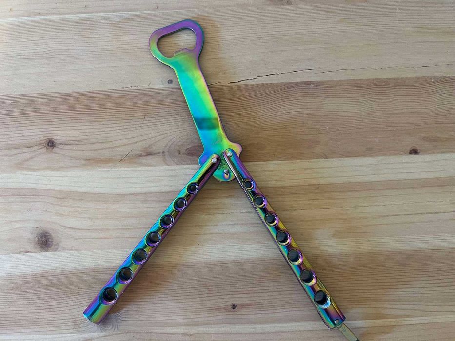 Desfacator capace Butterfly Bottle Opener Magnum Steel Rainbow Fade