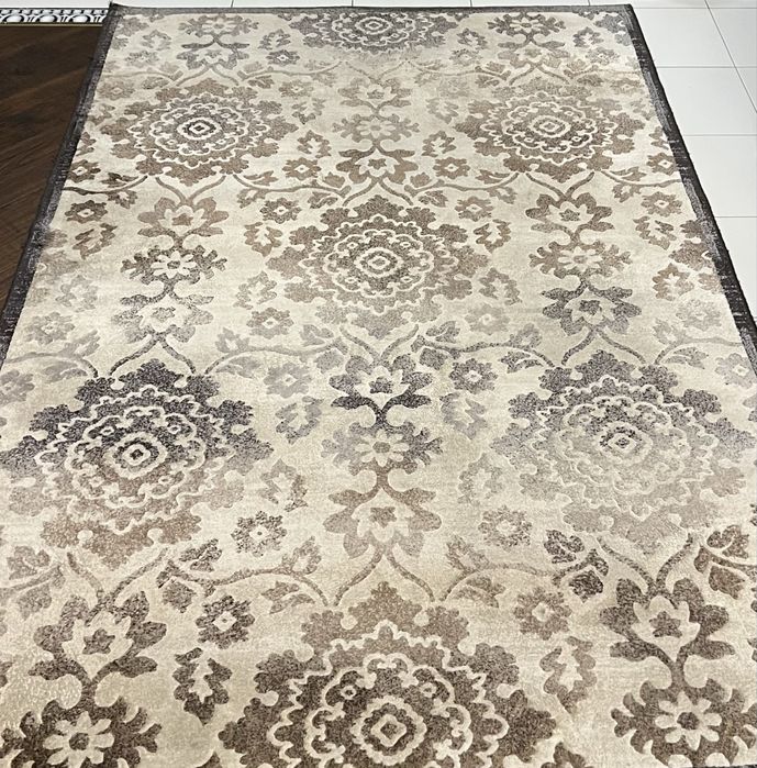 Ковер шелковый б/у