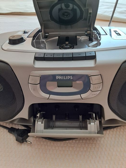 "PHILIPS"  - radio-cd-tape-