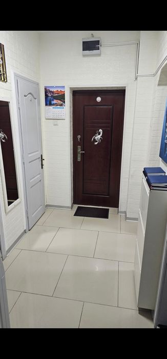 Vand apartament cu 2 camere