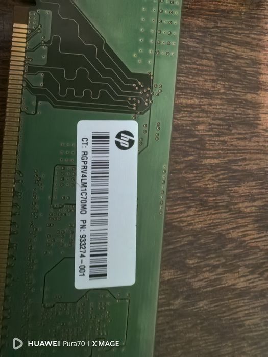 Продам DDR4   на 4 Gb