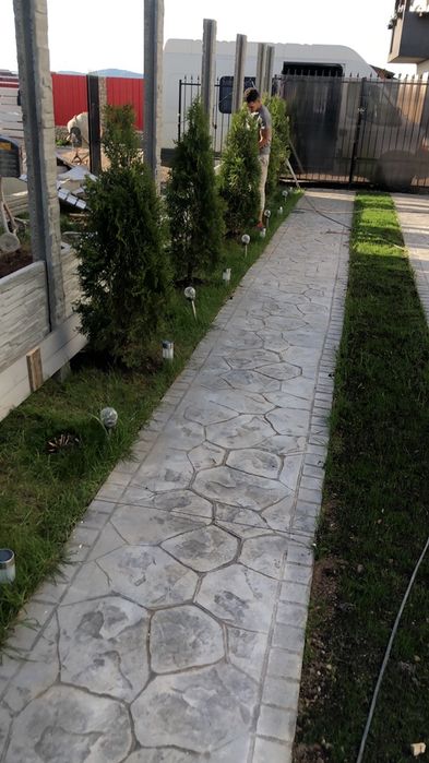 Gard /Beton/Stalpi/