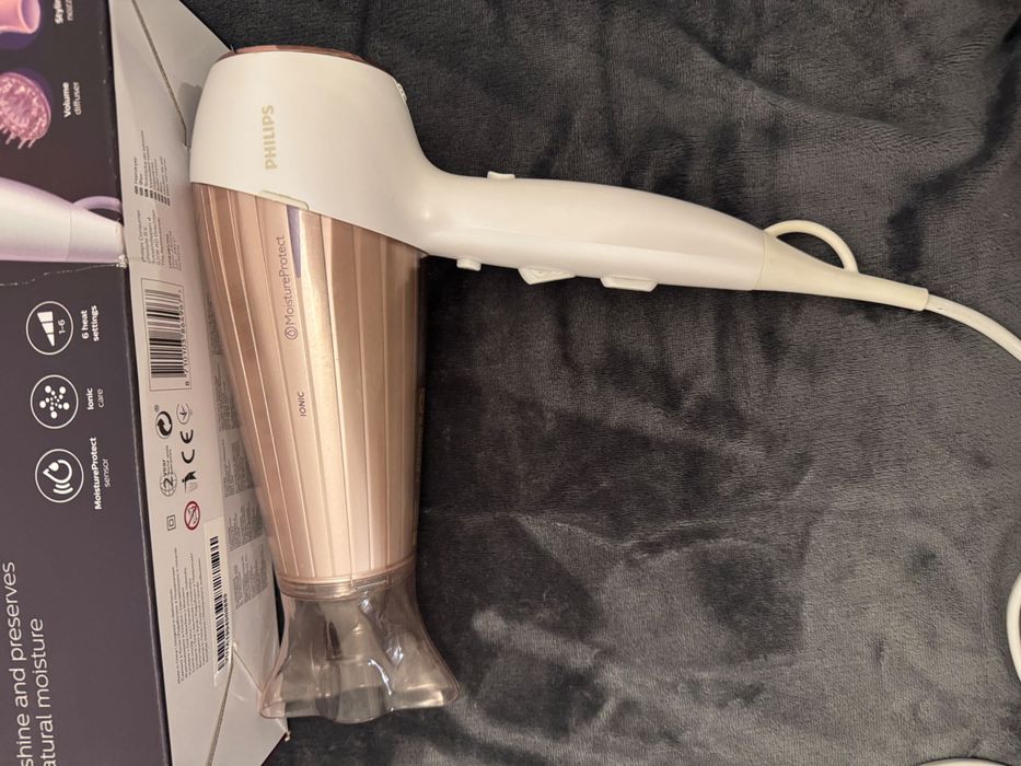 Uscător de păr Philips MoistureProtect Prestige 2300W, Ionic, cu difuzor și cutie