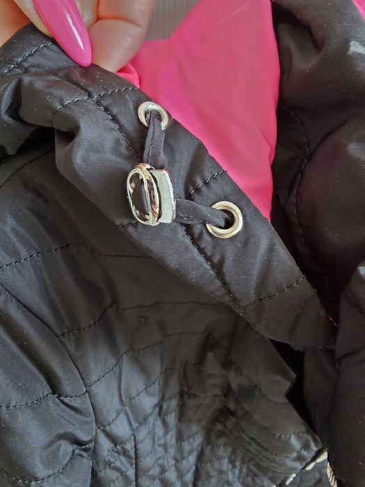 Продам женскую куртку