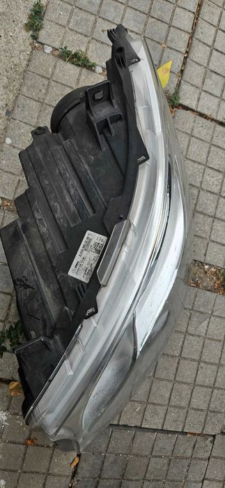 Оригинален фар за Мерцедес Спринтер след 2019 год.