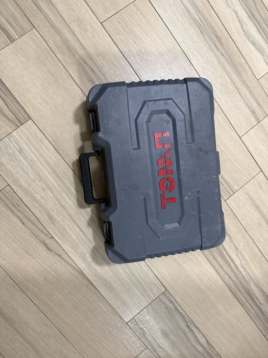 Перфоратор 900 на запчасти