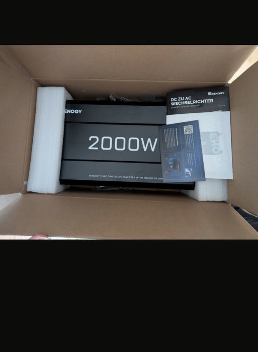 Renogy 2000W Pure Sinus Inverter 220V