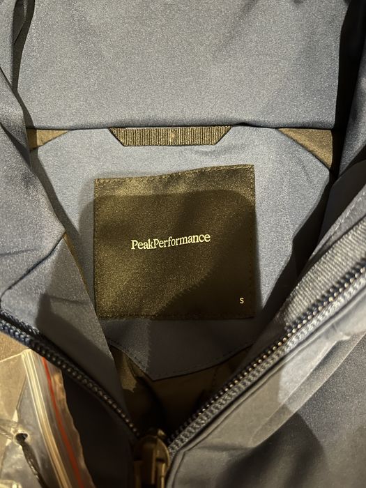 Дамско ски яке S размер Peak Performance