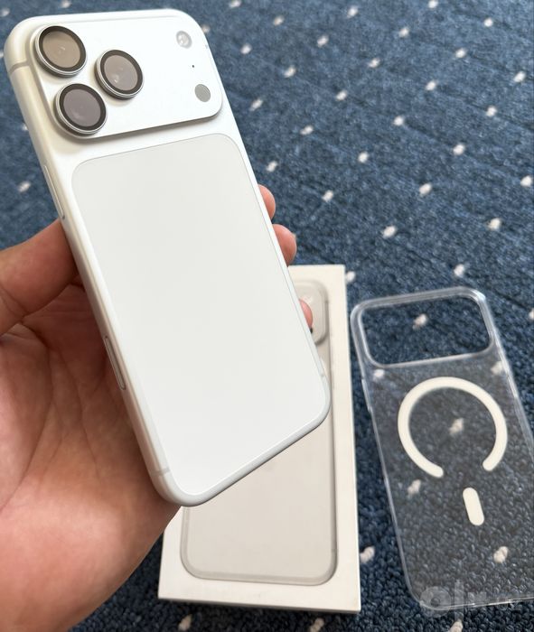 iphone 17 PRO MAX на 256гб/АКБ 100%/КОРОБКА ДОКУМКЕТ ФУЛЛ