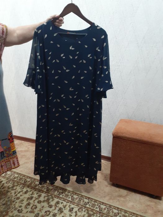 Продам платья женские
