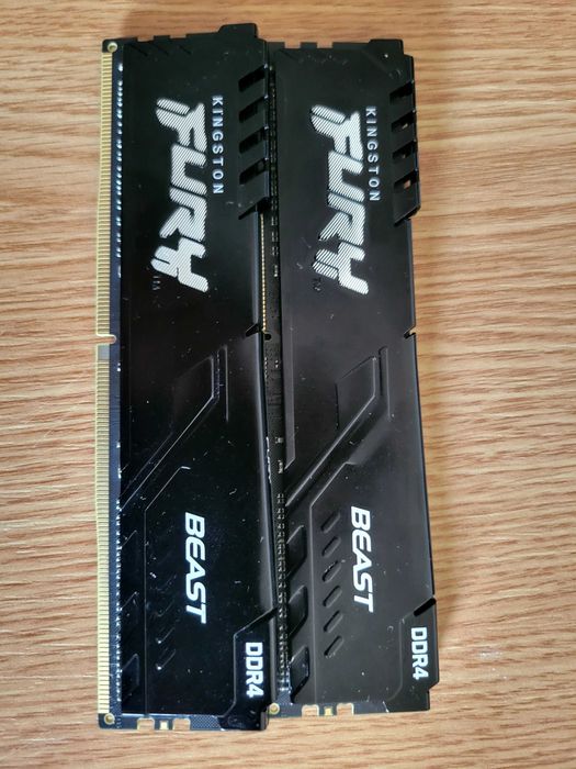 Ram ddr4 2x32gb fury 3600mhz (pot vinde si doar o bucata)