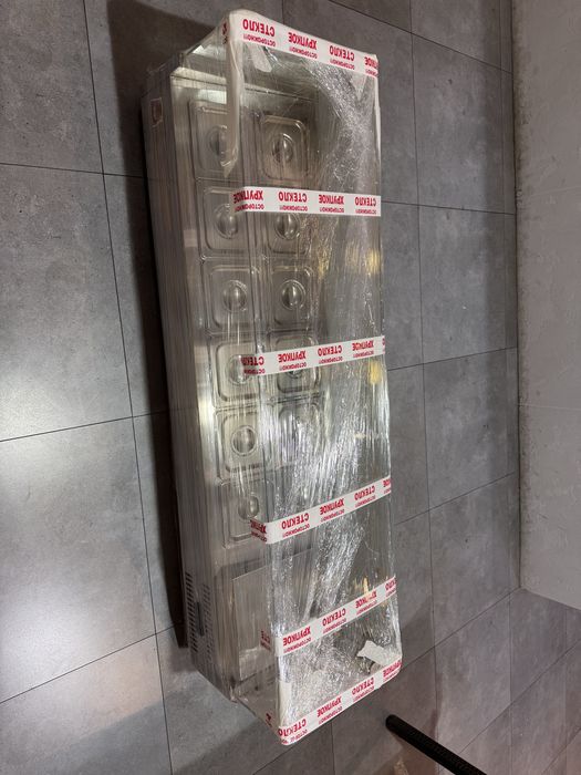 Витринный холодильник саладетта под ингридиенты