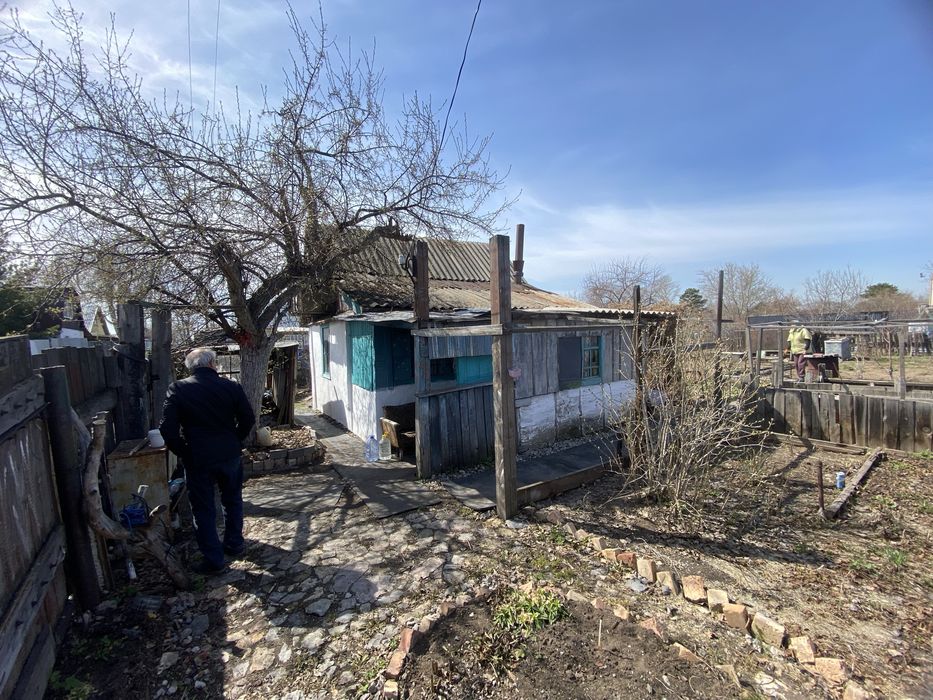 Продается дача , в Районе Сортировки Общество ромашка