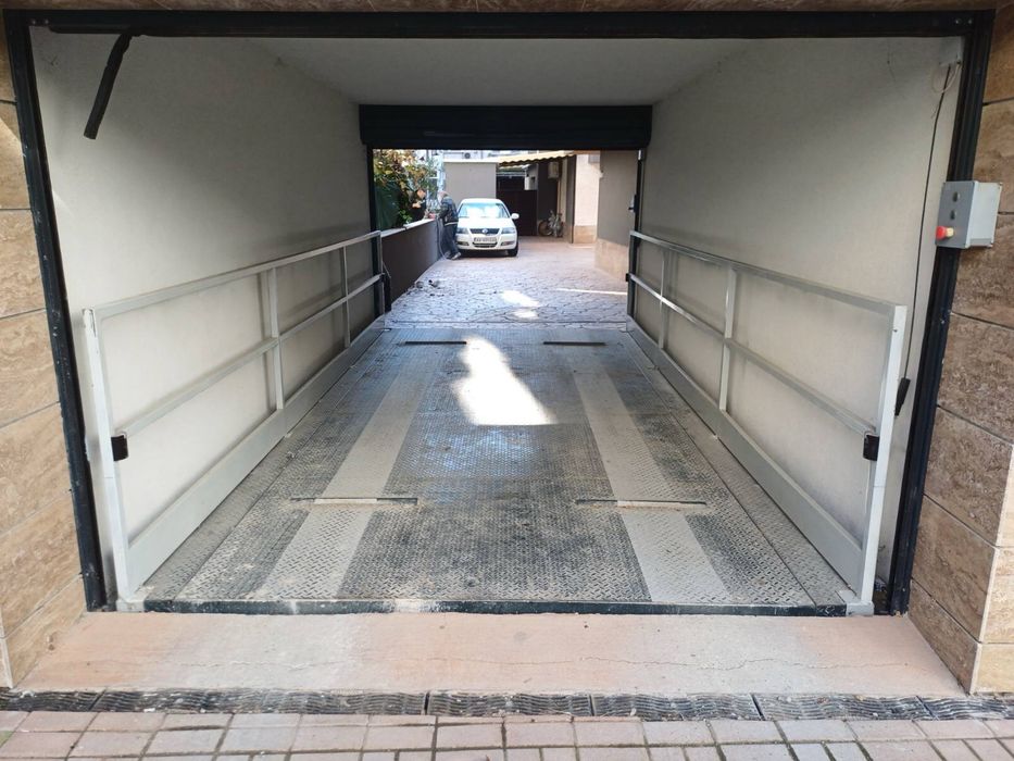 Паркомясто под наем