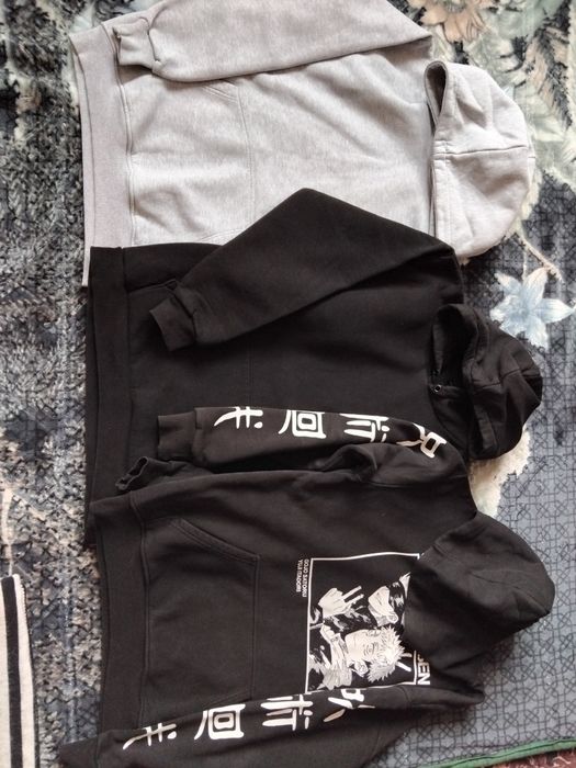 Толстовки и свитера женские