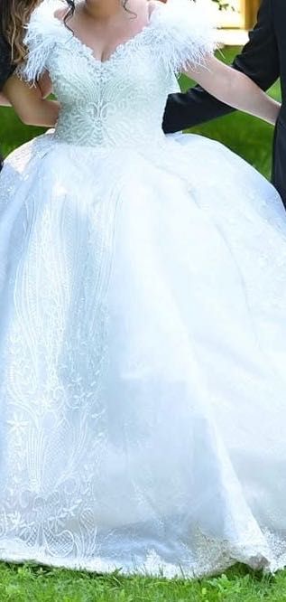 Продава се, сватбена рокля!