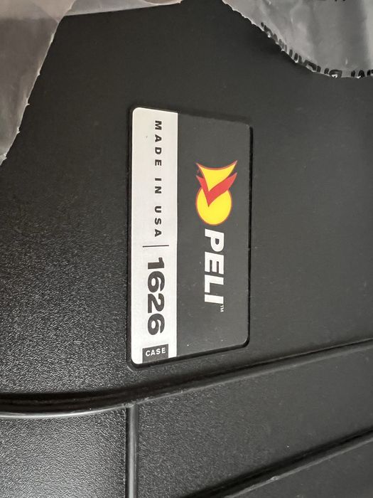 Vand Pelican Air 1626 Case (varianta usoara) nou cu roti